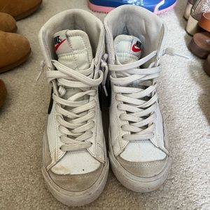 Nike Blazers youth 3.5. Black/white